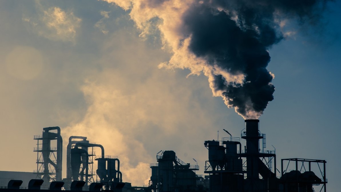 Oxid uhličitý v ovzduší dosáhl historicky nejvyšší úrovně