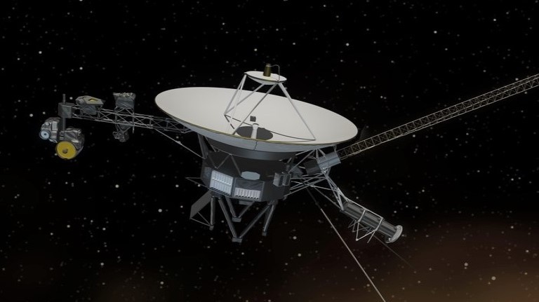 Sonda Voyager 1 zachytila zvláštní hukot vzdáleného vesmíru