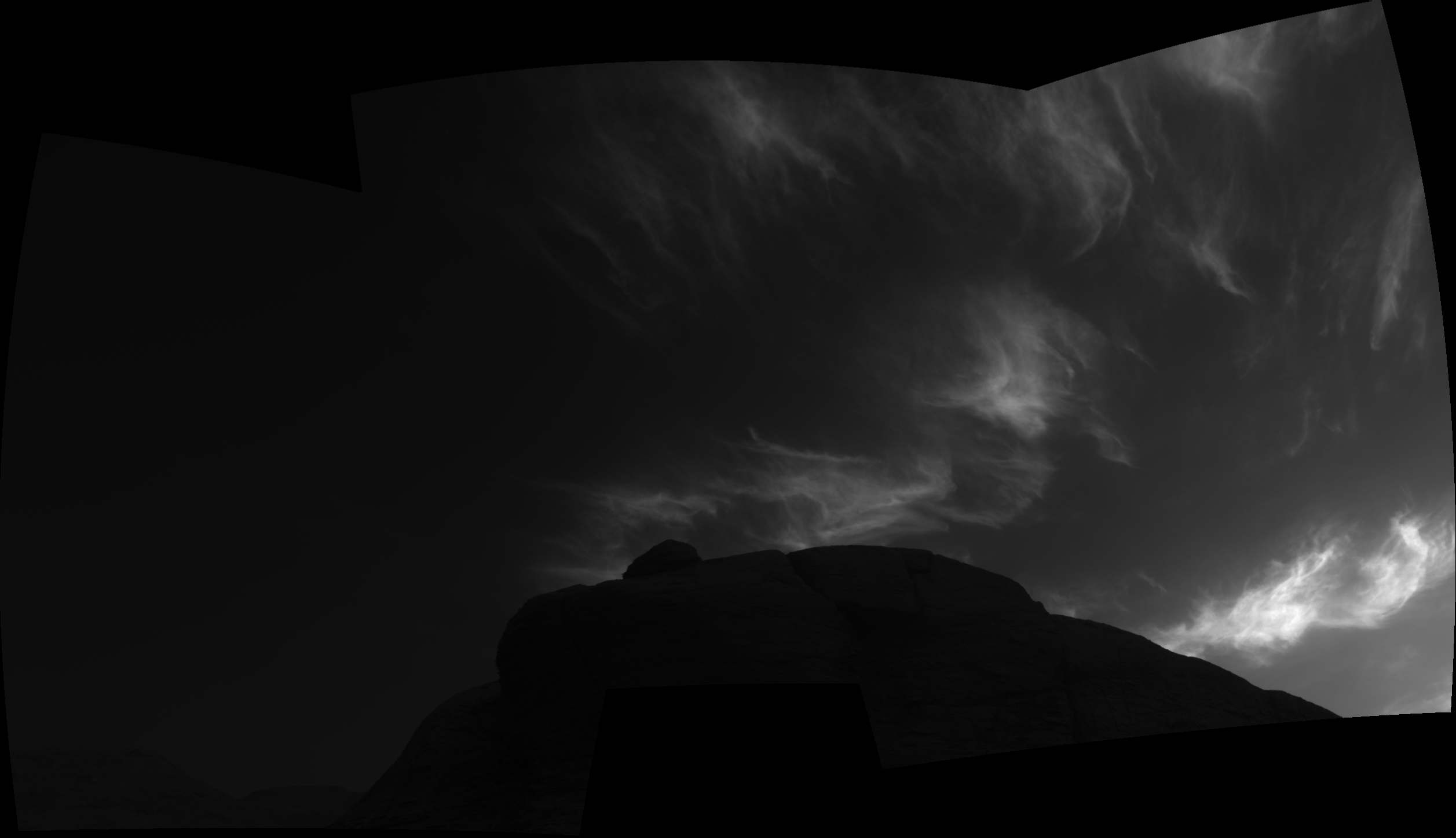 4-PIA24646-Curiosity_Navigation_Cameras_Spot_Twilight_Clouds_on_Sol_3072 MARCH28