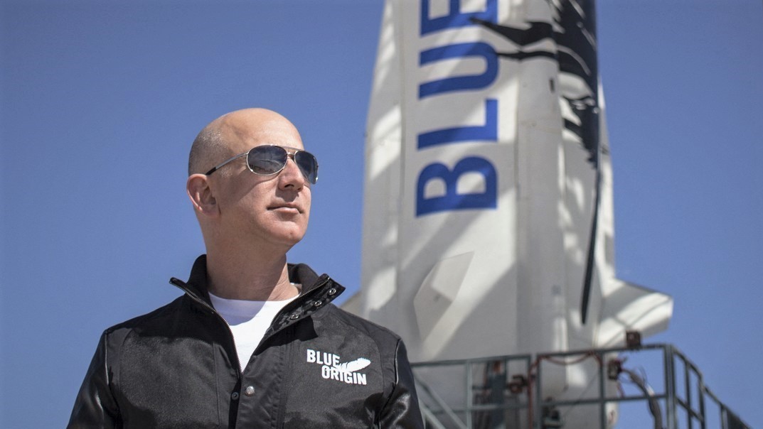 Snil o tom od pěti let. Jeff Bezos poletí ve vlastní lodi do vesmíru