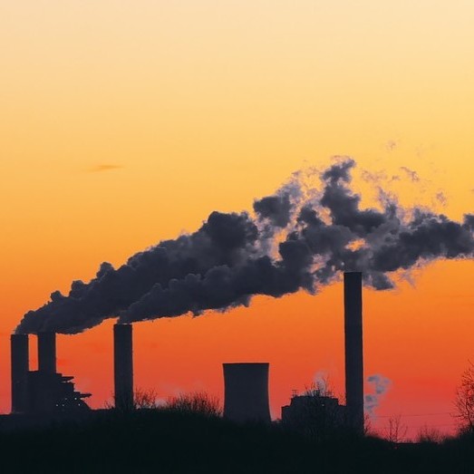 Přikládáme pod kotel, v ovzduší je největší nálož CO2 za čtyři miliony let