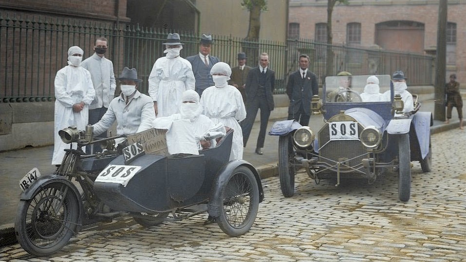 Španělská chřipka byla jako covid, zmutovala do smrtelnější podoby