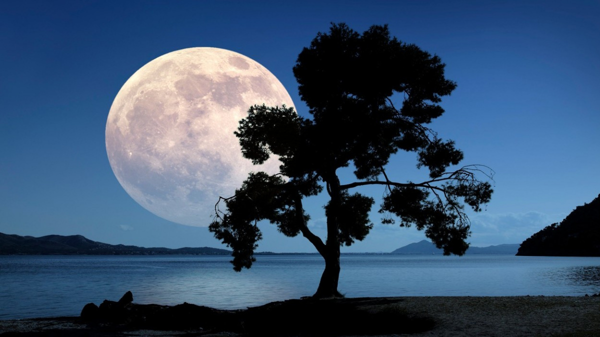 Měsíc a změna klimatu se spojí a zplodí katastrofální záplavy, varuje NASA