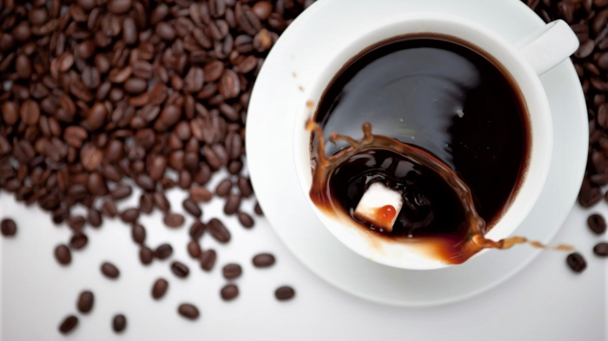 Myslíte si, že káva zvýší váš sportovní výkon? Věda na to zná odpověď