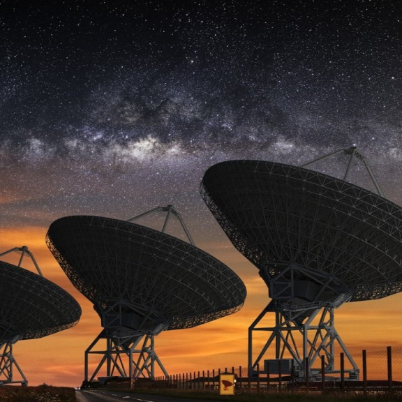 Ze středu Mléčné dráhy vycházejí nevysvětlitelné signály. Jejich zdroj je neznámý