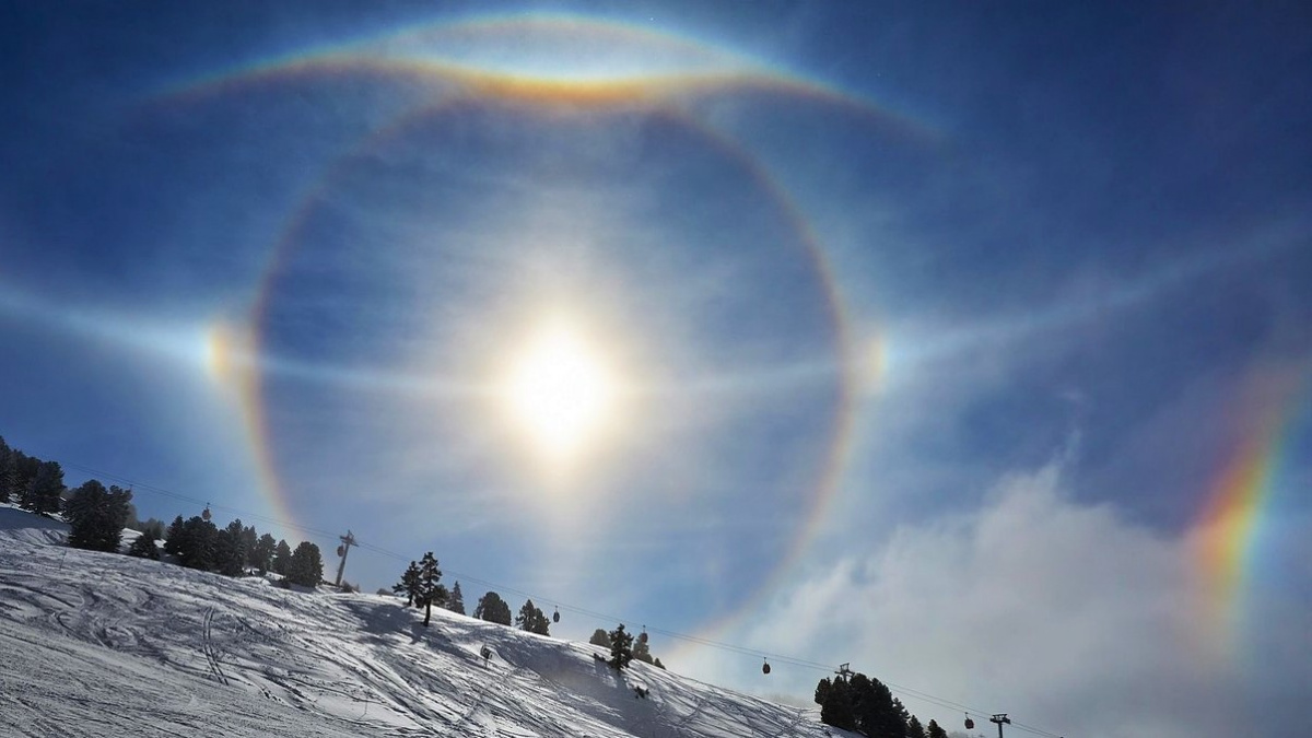 Lyžaři pozorovali tři Slunce. Byl to dechberoucí halový úkaz