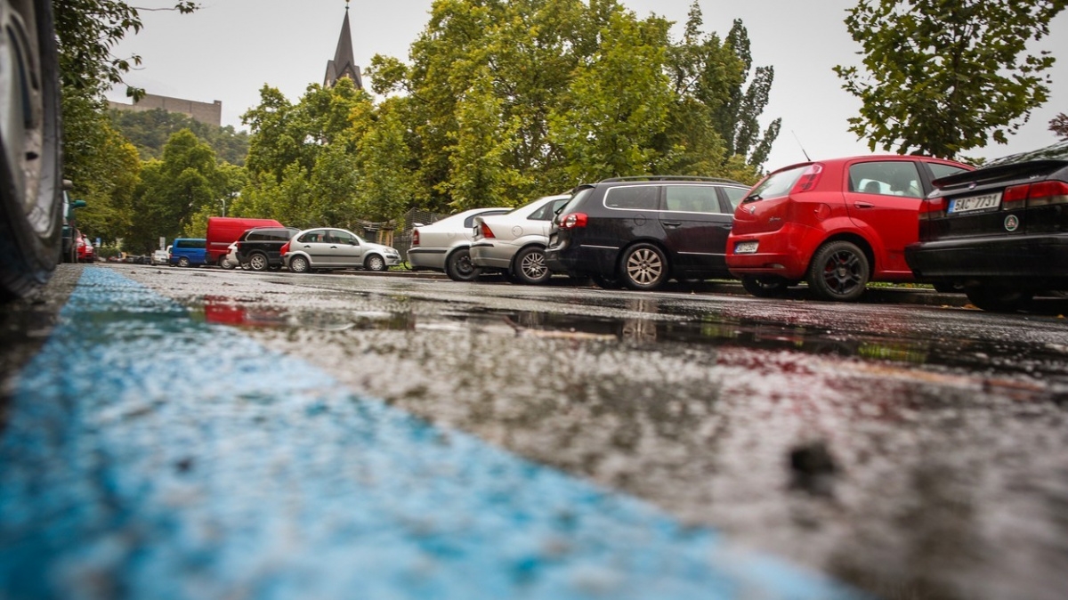 Nová strana hodlá usnadnit život řidičům: „Nechceme žít ve městě napadeném piráty“