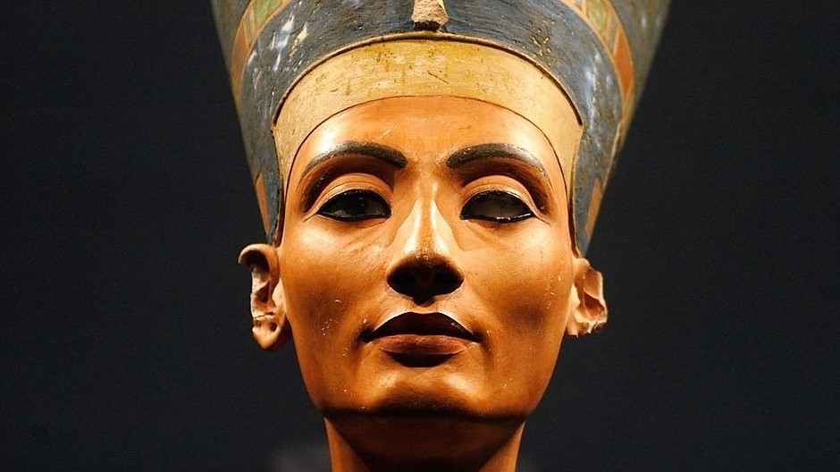 Nalezena mumie bájné královny Nefertiti? Odpověď dá analýza DNA