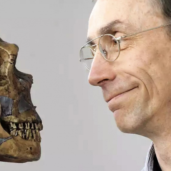 Genetik popsal naše křížení s neandertálci. Odměnou je Nobelova cena za lékařství
