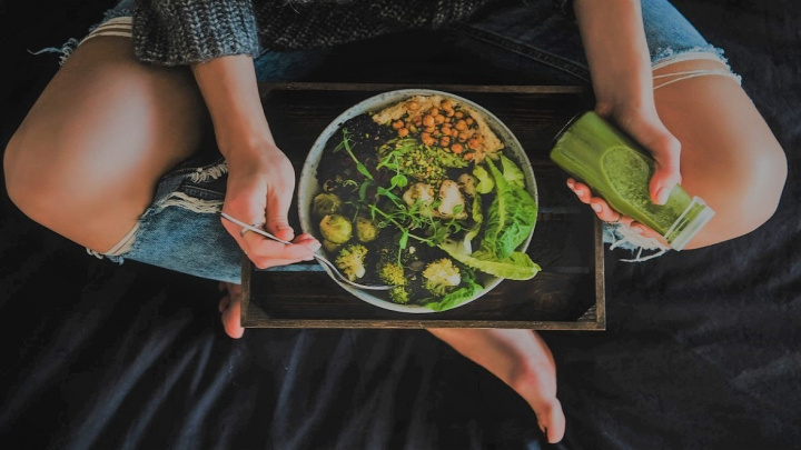 Žijí vegani déle než lidé, kteří jedí maso?