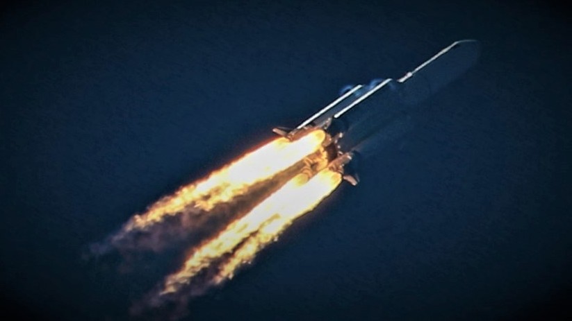 Čínská ruleta vyvrcholila. Zřítily se trosky rakety do Pacifiku nebo i na Mexiko? (aktualizováno)