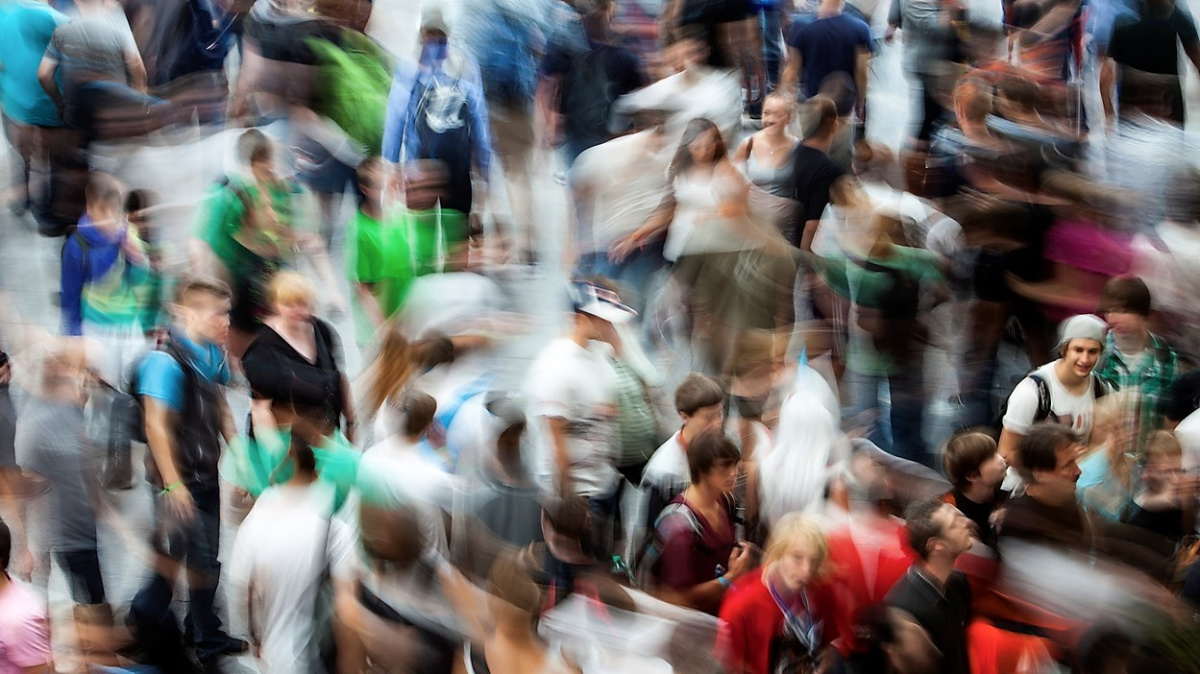 Počet lidí na Zemi se začne snižovat. Poprvé od epidemie černé smrti