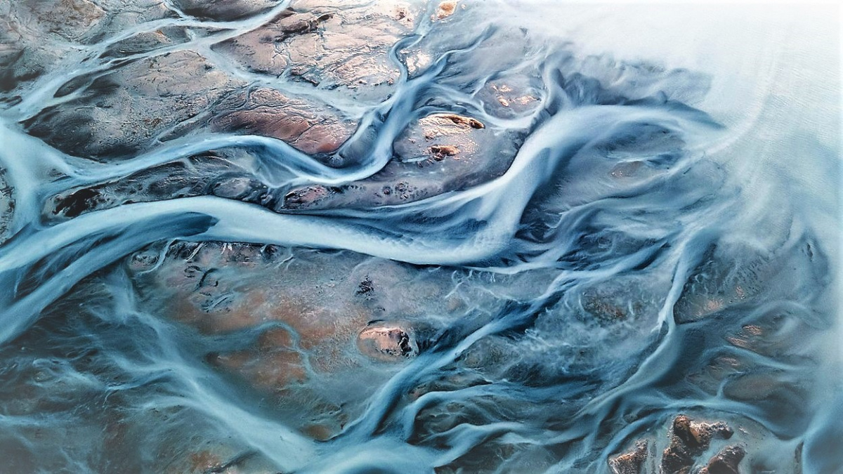 Z tajících ledovců se může vyvalit 100 000 tun bakterií