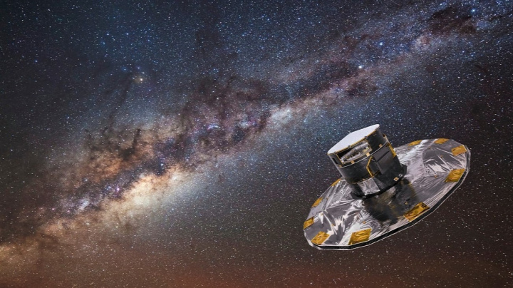 Astronomové objevili pradávné srdce Mléčné dráhy. Je plné červených obrů