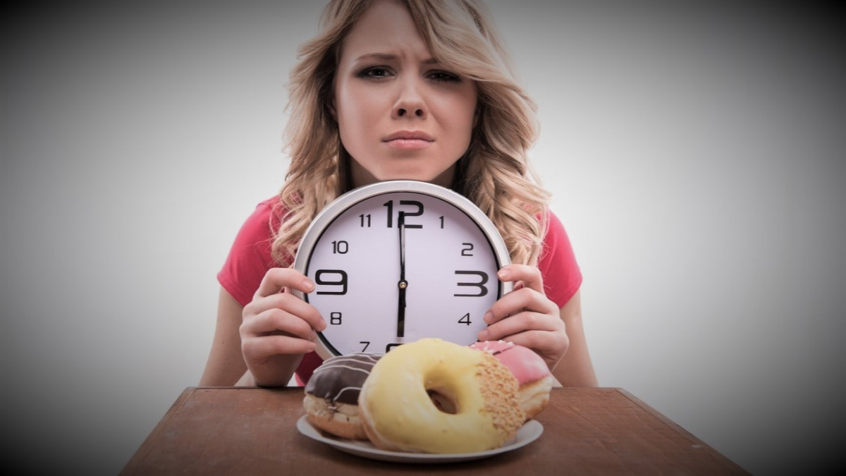 Jezte jen od 7:00 do 15:00 a zhubnete. Výzkum prokázal účinnost jednoduché metody