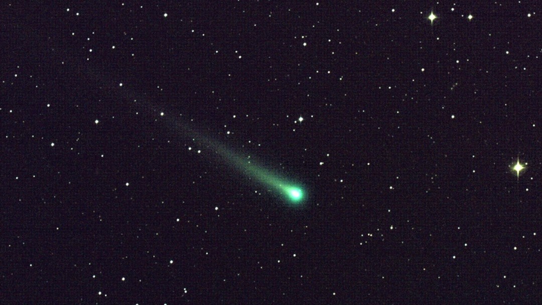 Blíží se kometa, která může zastínit hvězdy na naší obloze