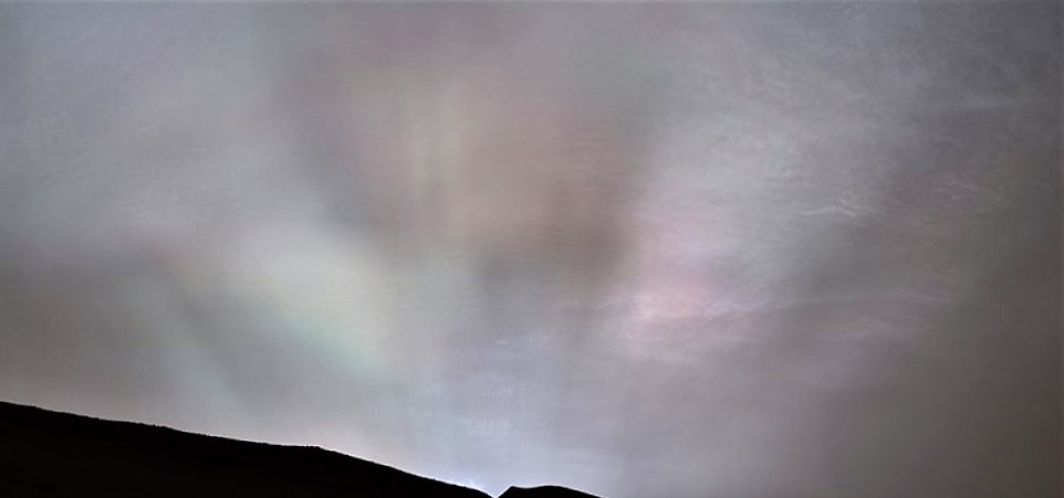 1-pia25739-curiosity-views-sun-rays-clouds-1041