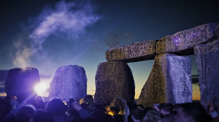 Ne, Stonehenge nejspíš nebyl slunečním kalendářem