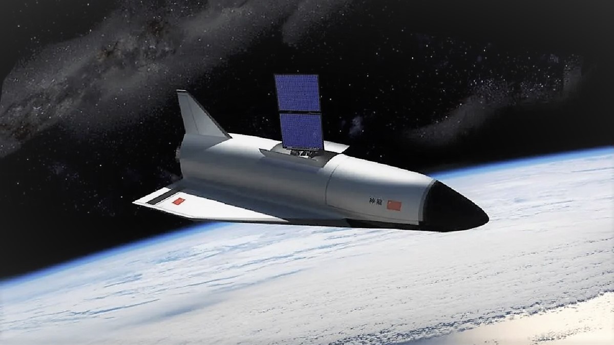 Božský drak přistál. Utajovaný čínský raketoplán létal ve vesmíru 276 dnů