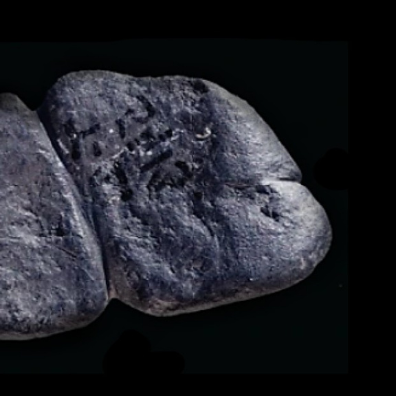 Nalezeno nejstarší zobrazení penisu, přívěšek starý 42 000 let