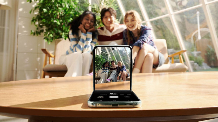 Novinky od Samsungu jsou skladem! Na ohebných telefonech ušetříte 10 tisíc