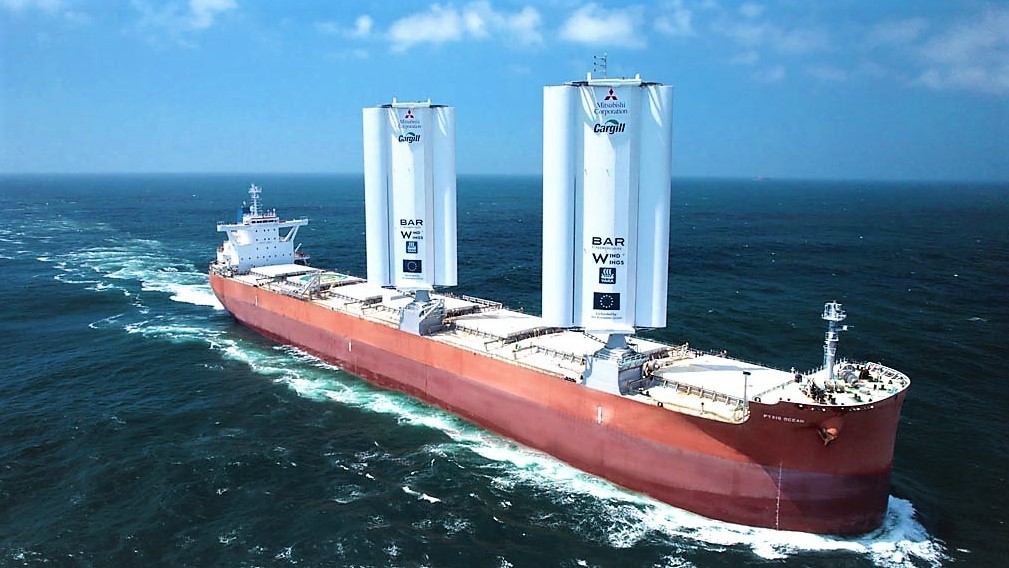 Revoluce na oceánech? Vyplula nákladní loď, kterou pohání vítr