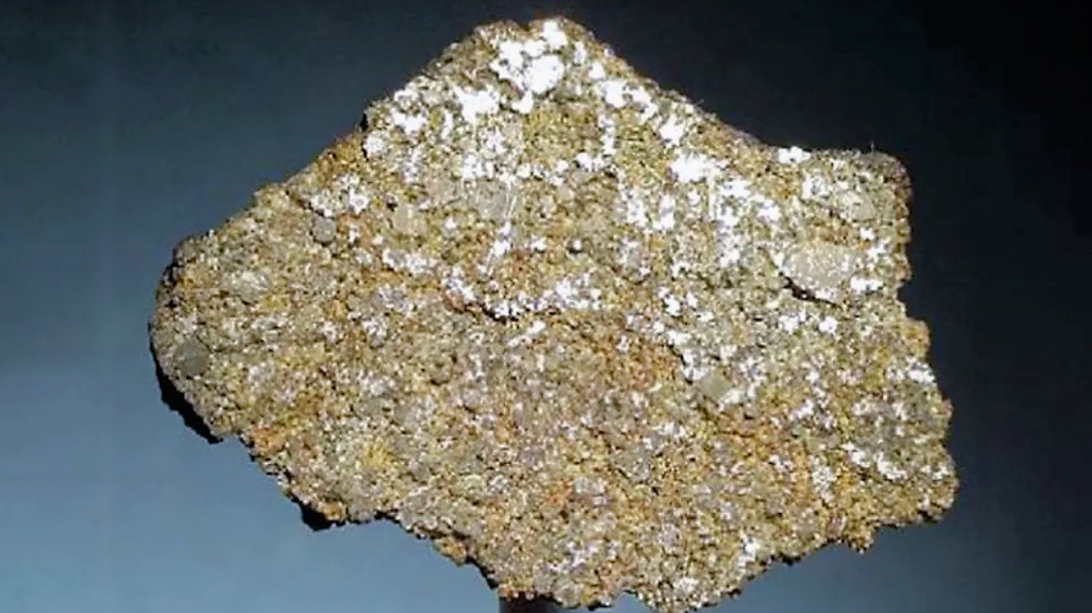 Kov z vesmíru může změnit vše - od počítačů po elektromobily