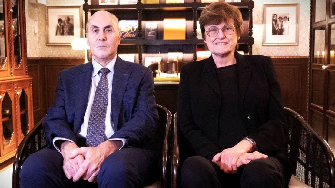 Nobelovu cenu za lékařství získali vědci, kteří položili základy vakcín proti covidu