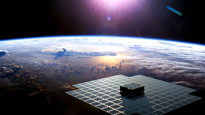 Na noční obloze vychází monstrum. Stvořili ho lidé a svítí jako nejjasnější hvězdy