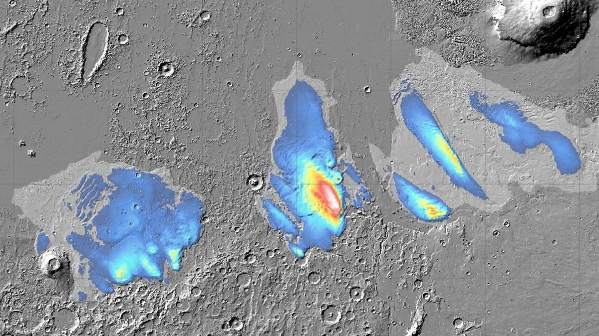 Na Marsu nalezeno obrovské množství ledu. Leží pohřbeno u rovníku