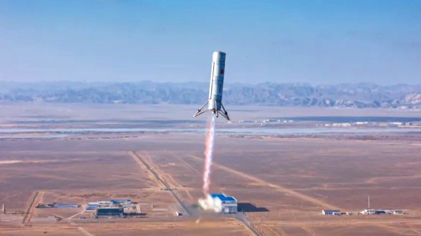 Už druhý čínský startup stíhá Muskův Falcon. Raketa Ču-čchüe-3 přistála na nohy