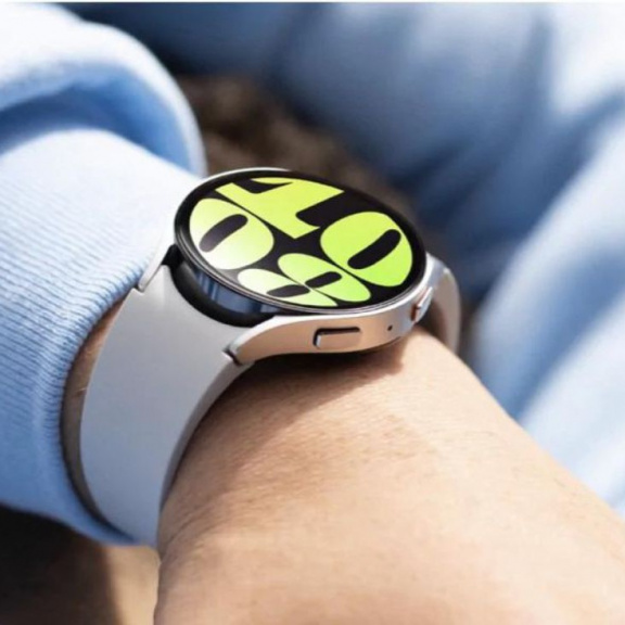 Nejlepší sportovní hodinky Samsung Galaxy Watch6 teď vyjdou jen na 3 672 Kč