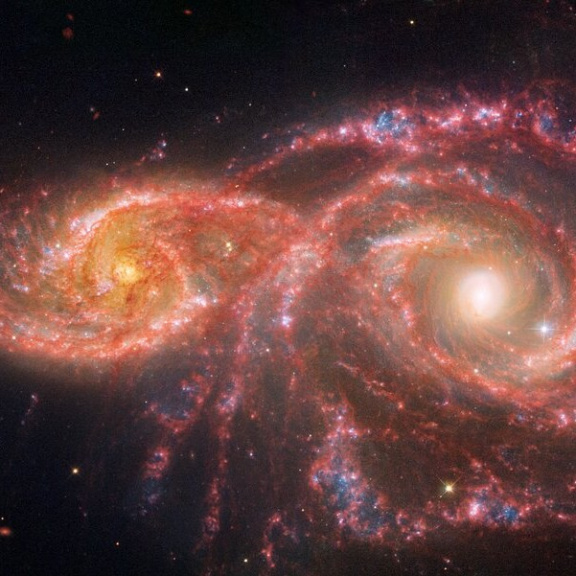 NASA odhalila ve vesmíru dvě zářící oči, hledí přímo směrem k Zemi