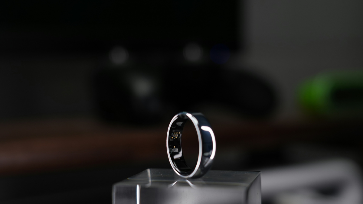 Vítejte v dystopii! Chytrý prsten vyvolává zděšení, odhalí i nevěru