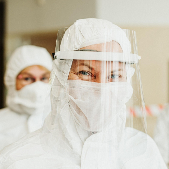 Nebezpečný zvířecí virus poprvé přeskočil na člověka, lékaři ve stavu pohotovosti!