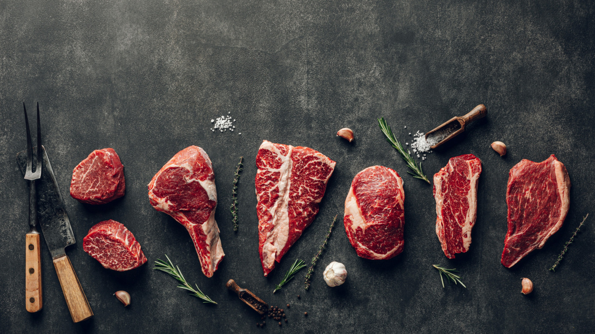 Chrání maso před rakovinou? Nová studie vzbuzuje pochybnosti