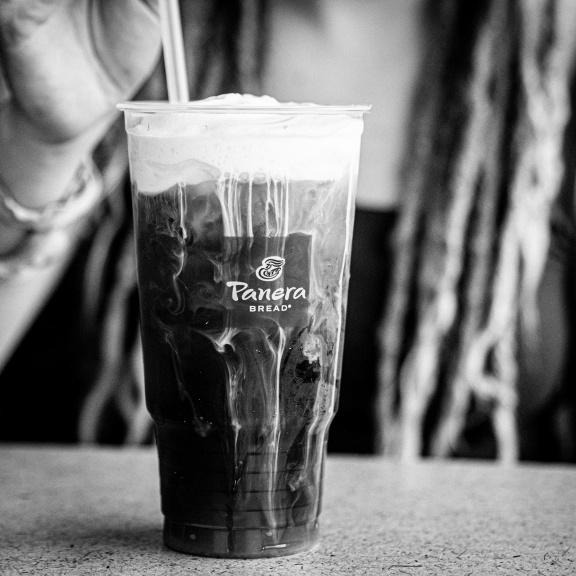 Smrt po chatu. ChatGPT způsobil více úmrtí než nebezpečný kofeinový nápoj