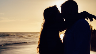 První polibek podle vědců padl před 21 miliony let