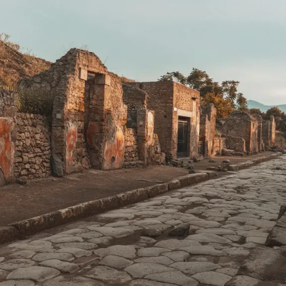 Pompeje vydaly další tragické tajemství. Pod popelem Vesuvu čekal téměř 2 000 let tichý příběh dvou zvířat