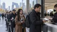 Peking zakazuje i pouhé vlastnictví dronů. Majitelé stojí fronty, aby je stihli prodat