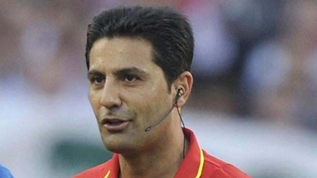 Rozhodčí si podřezal žíly. Bundesligový zápas byl odložen