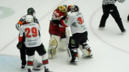 Medvěděv zpřísnil tresty pro Čechov, z KHL ho ale nevyloučí