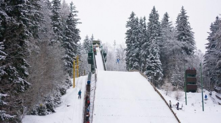 Závody SP ve skocích v Harrachově za týden budou