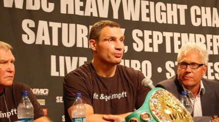 Vitalij Kličko obhájil titul WBC, Chisoru porazil na body