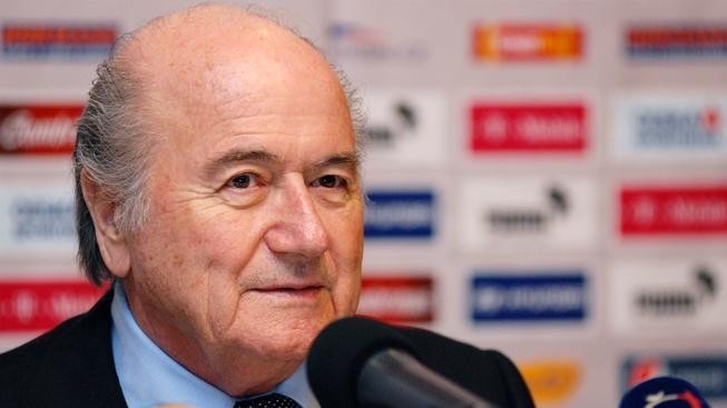 Šéf FIFA: S brankovou technologií se může začít už v příští sezoně