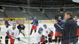 Hokejisté porazili Rusko a vyhráli po 14 letech EHT