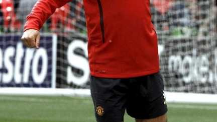 Giggs by mohl vést fotbalisty Walesu, Ferguson ho ale chce udržet