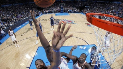 Kevin Durant pokořil Dallas Mavericks přesnou střelou v poslední sekundě
