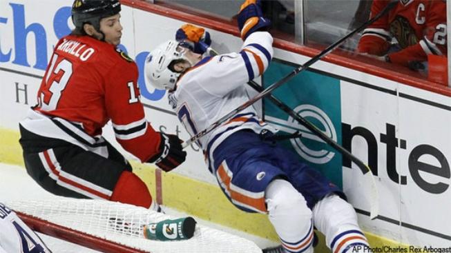 Nebezpečný zákrok v NHL skončil zraněním