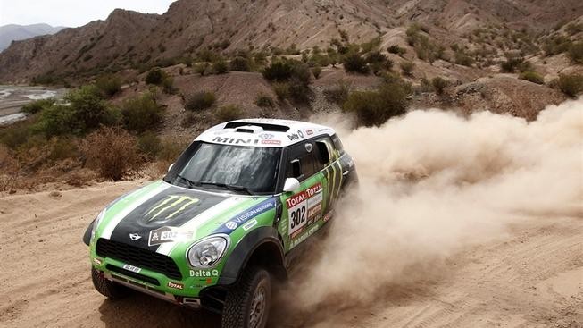 Rallye Dakar příští rok poprvé odstartuje v Peru